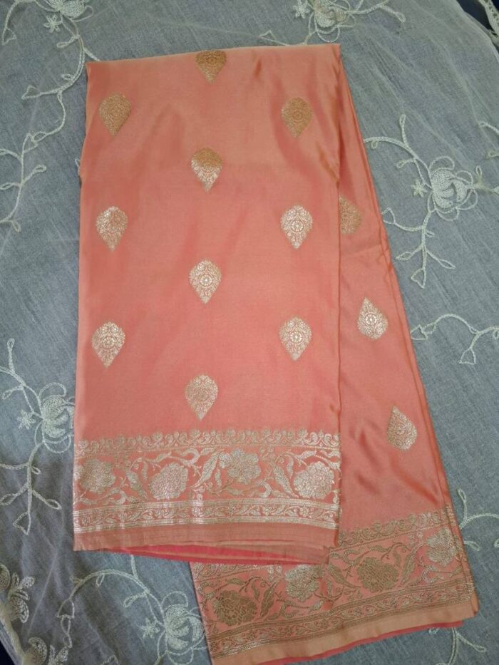 Motif Banarasi Silk Border Jaal Saree - Image 1